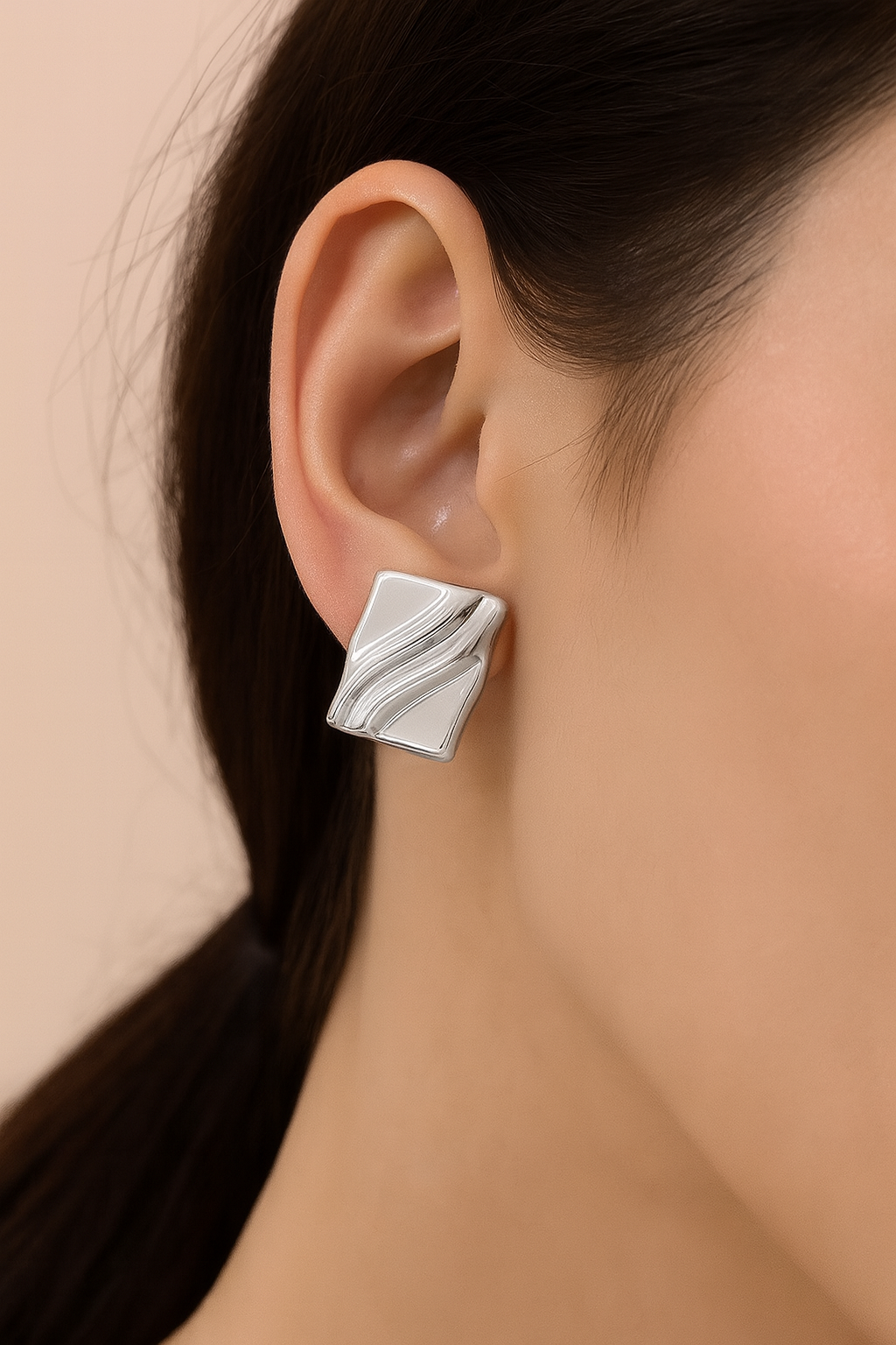 Eleanor (PLEASE READ DESCRIPTION)