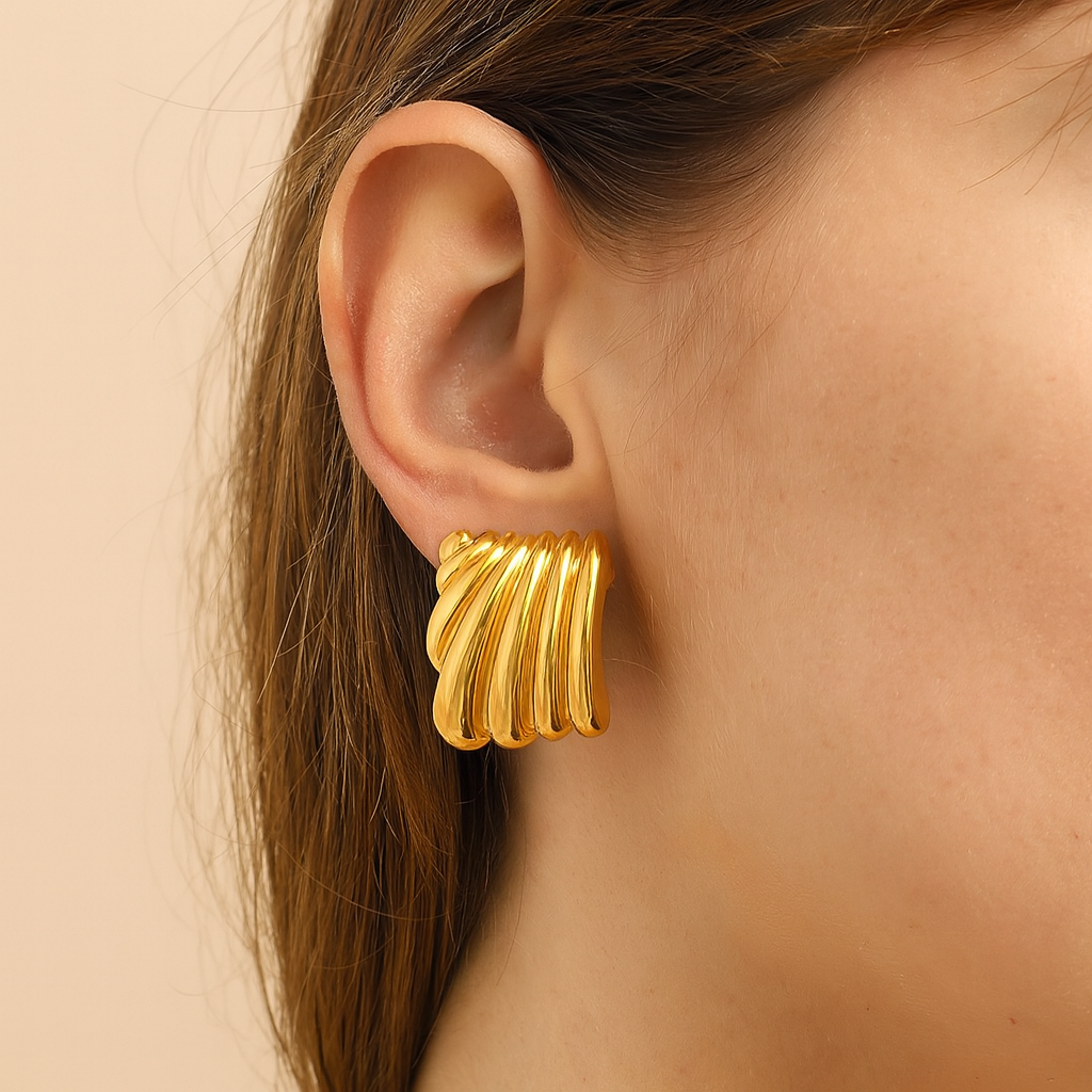 Valerie (PLEASE READ DESCRIPTION)