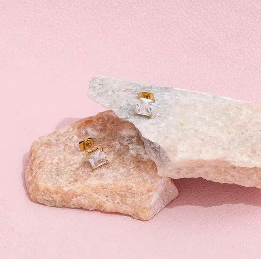 Cindy (PLEASE READ DESCRIPTION)